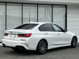 BMWを熟知したメカニックによる、360度の納車前点検。ドイツ本国と同様の教育・訓練を受けたメカニックが徹底的に点検、整備した後にお客様にお引渡しします。