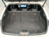 レクサス車らしい細部までこだわった高級感と見る人を一目で虜にするエモーショナルな魅力を持ち合わせております。