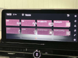 12.3インチワイドディスプレイを採用。情報を同時に表示できる3分割画面も可能。NissanConnect サービスの多様なコンテンツで、セレナと過ごす毎日に驚きと発見を提供します!