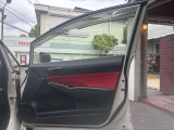 中古車は全てWeb在庫です。現車はストックヤードにて保管しており常時展示はしておりませんので、現車をご確認の場合は事前にお電話にてご連絡お願い致します。075-922-2313 定休日:毎週水曜日