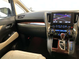 分かりやすく操作しやすい運転席まわりです☆
