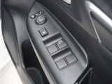 ◆パワーウィンドウスイッチ◆運転席から全席の窓の開閉操作を行うことが出来いつでも換気ができます!