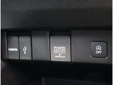 当店ではスポーツグレードや人気車種・上級グレードを主に仕入れ強化しております!中古車でお買い得感あるお車展示中となっておりますのでお客様のご来店、お見積もり依頼お待ちしております。