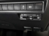 ETC車載器が搭載されているので、高速道路の乗り降りもノンストップで通過できます♪