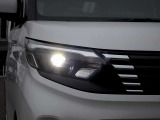 LEDヘッドランプ!省電力で、明るい光を放つLEDヘッドランプ!夜間走行などで視界の確保をサポートします!