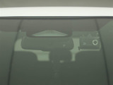 進化を続けるトヨタの予防安全パッケージ「トヨタセーフティセンス」&ドラレコを装備しています。※ドライブレコーダーに記録媒体(SDカード等)は付属しておりません。