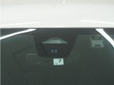 ◆Honda SENSING◆ カメラ等装置で精度の高い検知能力を発揮、安全運転を支援します。ステアリング上のコントローラーに注目!