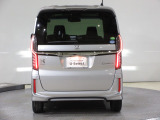 より綺麗なお車に乗りたい方には当社自慢のボディーコーティングをおススメします!細かい傷も目立たなくなり、普段のお手入れも楽になります。