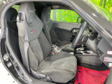 運転席シート廻りは使用感も少なく、良好な状態となっています。丁寧に使われていたことがよくわかりますね。