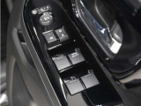 ◆パワーウィンドウスイッチ◆運転席から全席の窓の開閉操作を行うことが出来いつでも換気ができます!