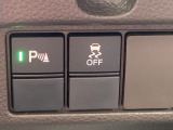 パーキングセンサーが装備されておりますので駐車の際も安心です。初心者の方はもちろんのこと、初めて乗られる車や運転が苦手な方などにもお勧めできる装備です!安心してお乗りください!