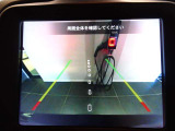 バックカメラガイド線付きなので運転に不安なお客様でもご安心くださいませ。