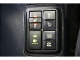 ECOモードはエアコンの利きなどを抑え、低燃費で走れるようにサポートします。EVモードはモーターのみで動くので、夜間などの静かに走行したい時に便利です。(EVモードは一定速度を超えると解除されます)