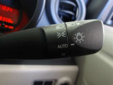 オートライト機能装備です!車外の明るさに応じて、自動的にライトの点灯・消灯をしてくれます♪