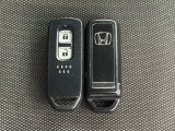 ★スマートキー★ キーを携帯しているだけでカギの開け閉めからエンジン始動までできるスマートキー!キーを取り出す必要がないので楽チンです