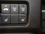 【シートヒーター】シートヒーター装備車です。寒い冬に乗車中とても暖かく快適に移動できます。冷え性の方にピッタリの装備です!