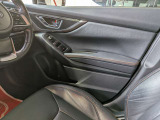 パワーウィンドウのスイッチですよ。運転席に居ながら窓を開け閉めのコントロールできます。
