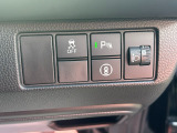 運転席操作部スイッチの画像です。