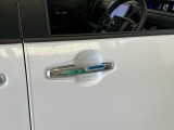 延長保証につきましてはお求めいただく車両によって保証料が異なりますので、当店スタッフまでお気軽にお問い合わせくださいませ。