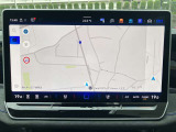 ナビゲーションのマップも大画面で表示できます。従来に比べ、地図スクロールのレスポンスも向上しています。