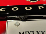 後ろからみても直ぐにMINIだとわかる丸みを帯びたデザインでございます。