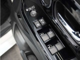 ◆パワーウィンドウスイッチ◆運転席から全席の窓の開閉操作を行うことが出来いつでも換気ができます!