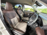 運転席シート廻りは使用感も少なく、良好な状態となっています。前オーナー様が丁寧に使っていたことがよくわかりますね。