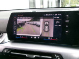 高画質の全周囲カメラが付いております。コーナーセンサーと併せてご利用いただくと駐車も楽々