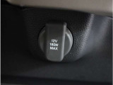 【アクセサリーソケット DC12V】電気製品の電源にも。車内で電気製品の電源がとれるソケットを装備しています。