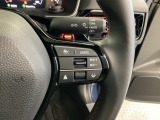 ホンダセンシングの操作部は、ステアリングの右側に配置されています