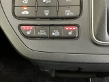 運転席/助手席シートヒーターで寒い日もすぐに温かくなり快適に過ごせます。3段階の温度調整が可能です
