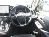 見通しのよいすっきりとした視界で、誰でも運転しやすいです。運転のしやすさは疲れにくさにも繋がりますよ♪