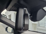 純正ETC車載器はルームミラーの右側に搭載されております♪正しく挿入されると文字で知らせてくれるので安心です♪