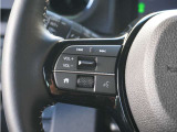 【ステアリングスイッチ】運転中、前方から目線をそらすことなく、オーディオ等の操作が可能な便利機能!