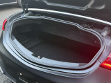 広いスペースが確保されておりますので、ゴルフバッグなどの大きなお荷物も積載可能です!実際にお試しになられたいお客様は、お気軽にスタッフまでお問い合わせ下さい。