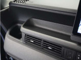 ◆ピタ駐ミラー◆左前の死角を軽減する補助ミラーを装備!細い道や車庫入れの時に役立ちます。