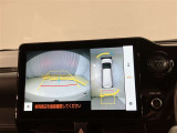 メーカーオプションの全周囲カメラ付き!狭い場所での駐車や車周辺を確認することが出来るので安心して駐車することができます★なんともう一つ・・・