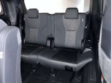 3列目シートもひろびろとしたスペースを確保しています。大人数でのお出かけもばっちりです!