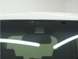 ◆Honda SENSING◆ カメラ等装置で精度の高い検知能力を発揮、安全運転を支援します。ステアリング上のコントローラーに注目!