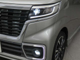 話題のLEDヘッドランプが採用されております! 省電力で長寿命、しかもとても明るく熱くなりにくい性質を持ったライトになります。虫も寄ってきにくい性質も持っております。
