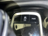 【横滑り防止機能】 車両走行安定補助システム搭載  車が横滑りしそうになった際に、横滑りを防ぐ安全装備が付いています。