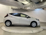 「中古車ハイブリッド保証」ハイブリッド機構を無償で保証します。保証期間は、初度登録年月から10年、またはロングラン保証が終了後3年間。ただし累計走行距離が20万km以内です。