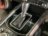 全てのトランスミッションのメリットを兼ね備えた理想的なAT、それがSKYACTIV-DRIVE(スカイアクティブドライブ)です。「滑らかな変速」「ダイレクト感あふれるシフトフィール」そして「低燃費」です!