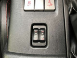 寒い季節もスイッチ一つでシートがポカポカに!これはかなり快適です!運転席と助手席にございます!!!