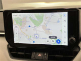 純正ナビを装備。タッチパネル式で使いやすく、お出かけもラクラクです。