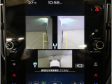 左右のサイドカメラ映像を同時に表示し、車両周囲の死角をしっかりカバー。狭い道や駐車時の接触リスクを減らし、安心して操作できる視界を確保します。