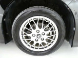 【アルミホイール】純正アルミホイール装着車です。