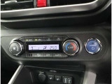 オートエアコンで快適なドライブが出来ます。