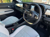 八光AUTO MOTIVEの強みはサポート力です。これまで培ってきた経験と技術力、スピードを生かして、お客様ひとりひとりを八光AUTO MOTIVE全店でサポートさせて頂きます。