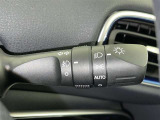 【オートライト】車外の明るさに応じて自動的にライトの点灯・消灯をしてくれます